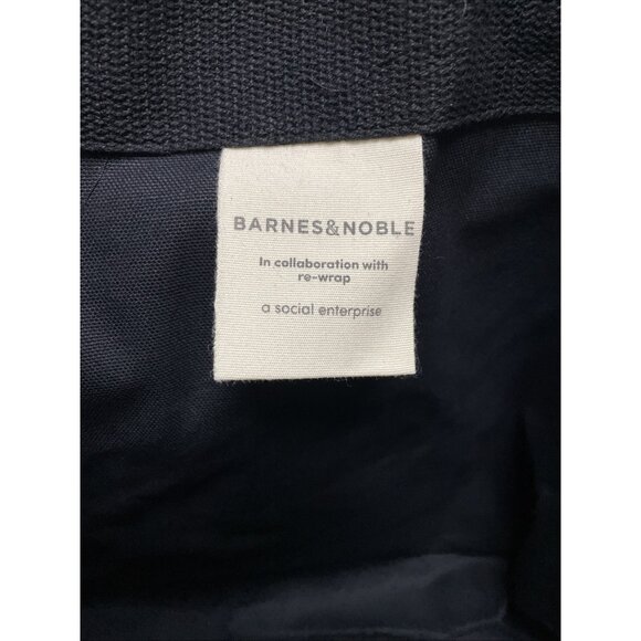 Barnes & Noble Premium Tote Re Wrap Collab Black & Gold Shoulder Book Bag NWOT - Picture 5 of 9